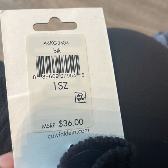 Calvin Klein Black Gloves NEW - Picture 2 of 2